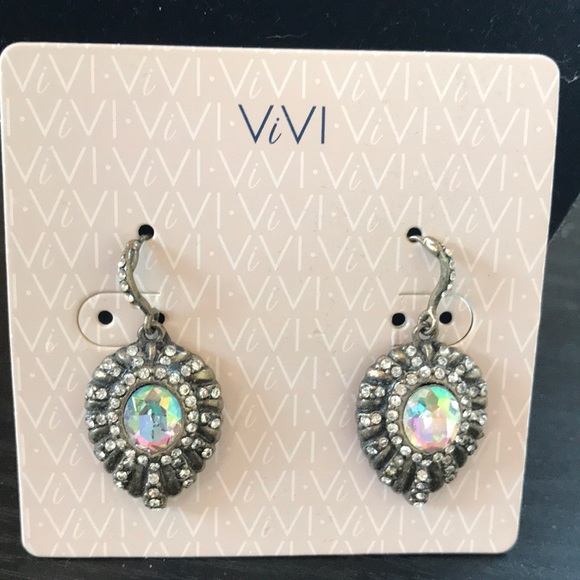 Crystals & Multi-Colored Center Stone - Picture 4 of 6